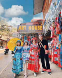 Thuê đồ Art house