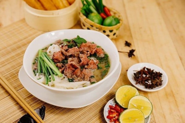 Nhà hàng Phở Việt