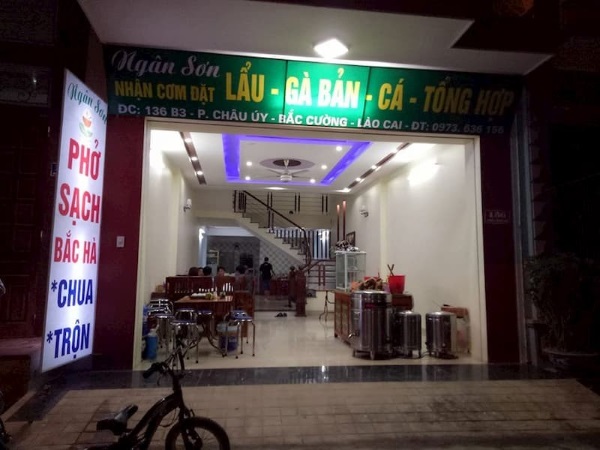 Phở Sạch Bắc Hà là quán phở gà sạch nổi tiếng ngay tại trung tâm thị trấn